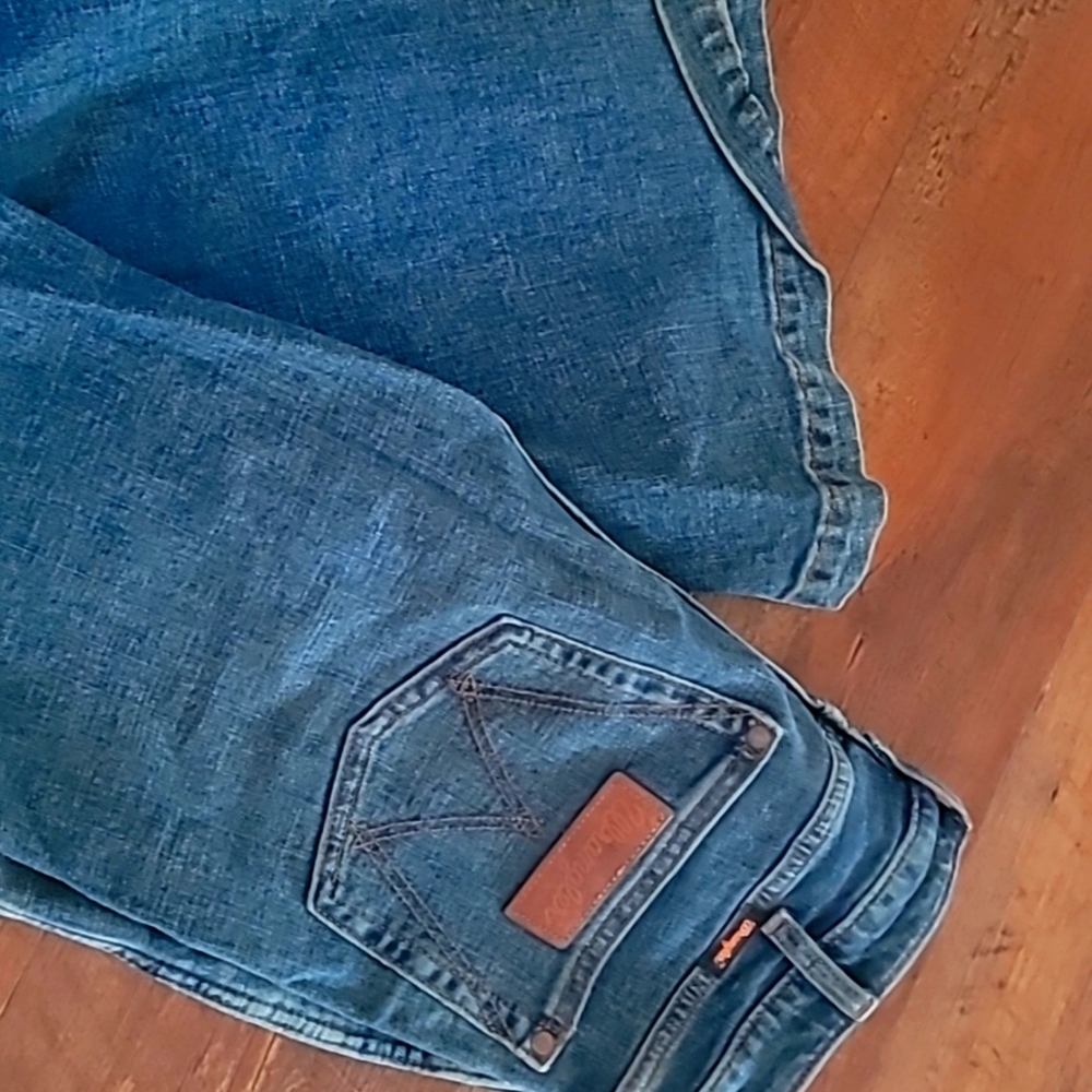 Wrangler flare ultra high rise jeans